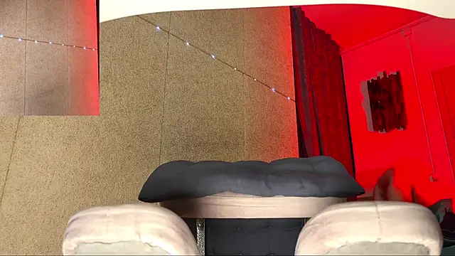 Snapshot of Farmer_James chatting on 10.22.25 Farmer James online show from 10.22.25