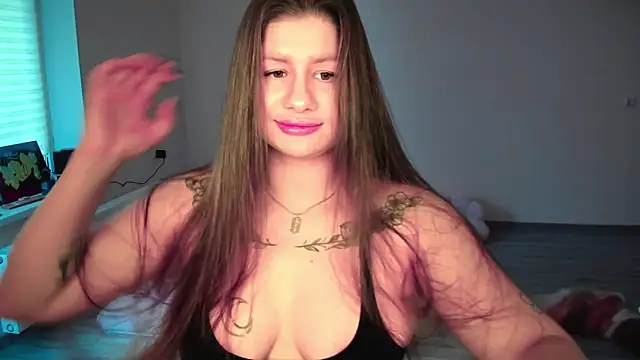 JuicyHelenX online show from 04.14.26