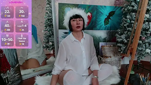 Snapshot of secret_library chatting on 12.20.24 secret library online show from 12.20.24