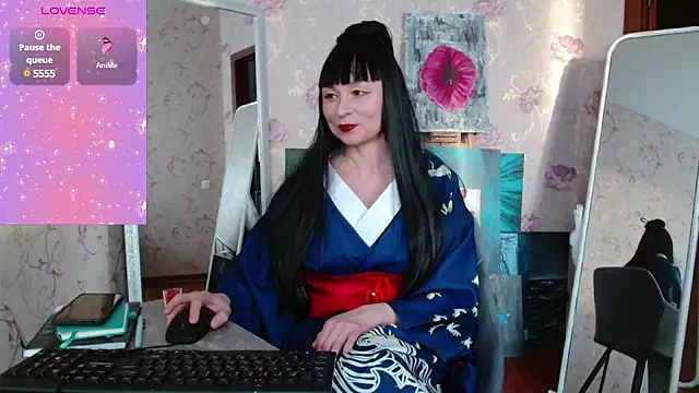 Snapshot of secret_library chatting on 01.23.25 secret library online show from 01.23.25