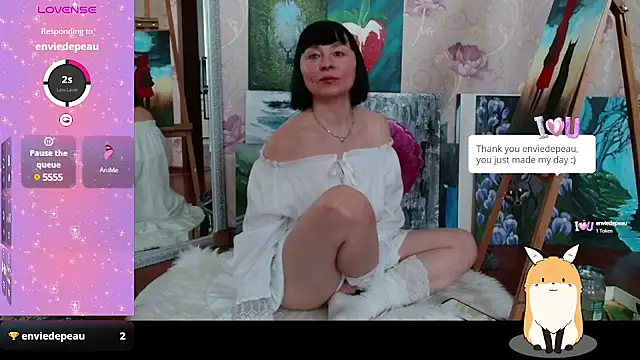 Snapshot of secret_library chatting on 02.12.25 secret library online show from 02.12.25