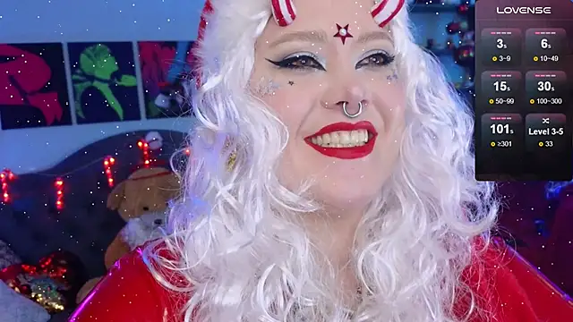 Snapshot of wickedxqueen chatting on 12.26.24 wickedxqueen online show from 12.26.24