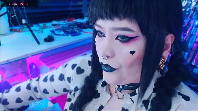 Snapshot of wickedxqueen chatting on 01.31.25 wickedxqueen online show from 01.31.25