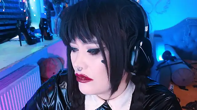 Snapshot of wickedxqueen chatting on 03.01.25 wickedxqueen online show from 03.01.25