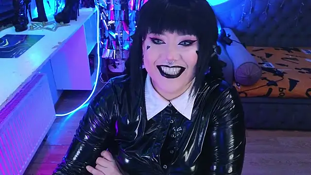 Snapshot of wickedxqueen chatting on 03.14.25 wickedxqueen online show from 03.14.25