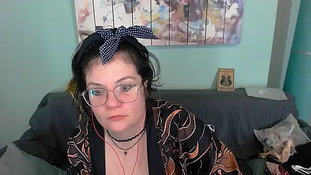 EverlyRays online show from 10.02.25