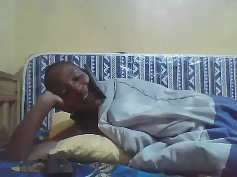 Snapshot of Smillie_prety chatting on 03.25.26 Smillie prety online show from 03.25.26