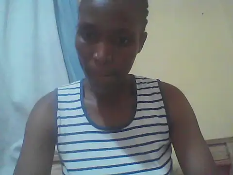 Snapshot of Smillie_prety chatting on 04.13.26 Smillie prety online show from 04.13.26