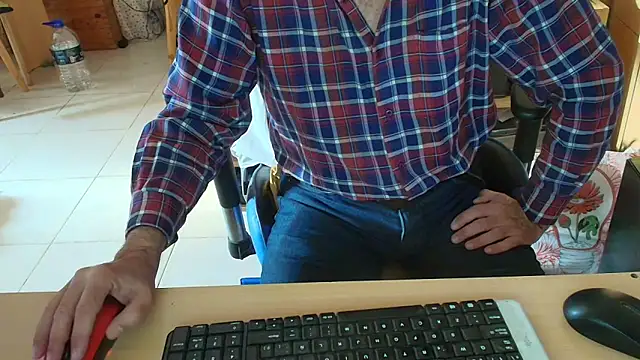 Snapshot of angelgarcia269 chatting on 06.03.26 angelgarcia269 online show from 06.03.26