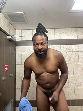 Snapshot of mikejones7661 chatting on 09.11.25 mikejones7661 online show from 09.11.25