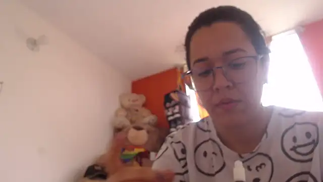 Snapshot of lady_hot2xx chatting on 10.10.25 lady hot2xx online show from 10.10.25