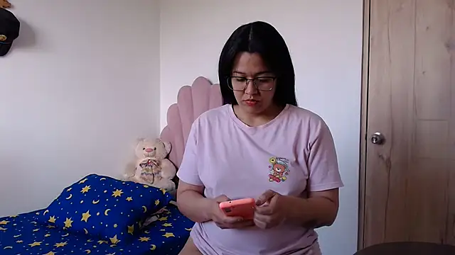 Snapshot of lady_hot2xx chatting on 06.29.26 lady hot2xx online show from 06.29.26