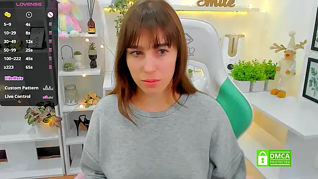  Eliizabeth  online show from 02.15.25