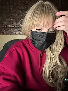 Snapshot of Mayoosh6 chatting on 02.17.25 Mayoosh6 online show from 02.17.25