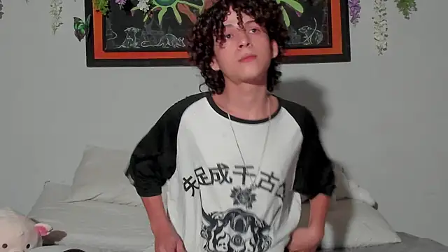 Cherry boy 18 online show from 02.12.25