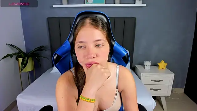 nataly rodri online show from 01.23.25