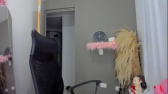 GarciaMilu online show from 09.11.25