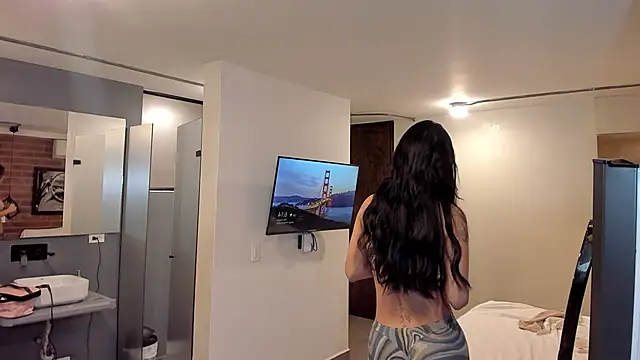 GarciaMilu online show from 11.04.25