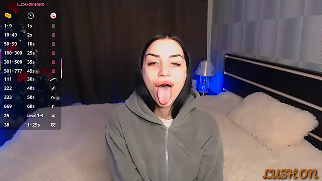 Snapshot of Kemi__Jordan chatting on 01.28.25 Kemi Jordan online show from 01.28.25