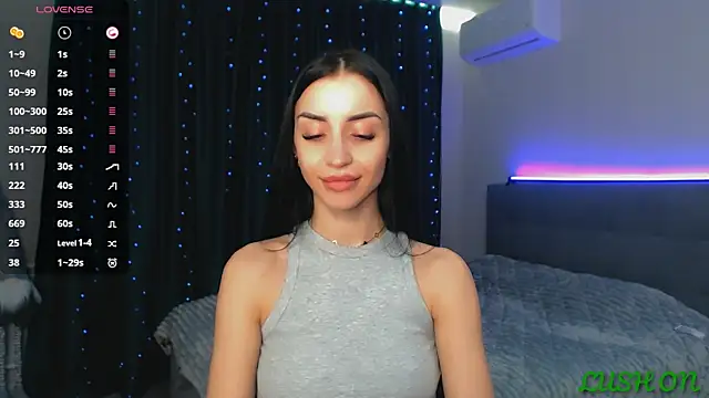 Snapshot of Kemi__Jordan chatting on 02.17.25 Kemi Jordan online show from 02.17.25