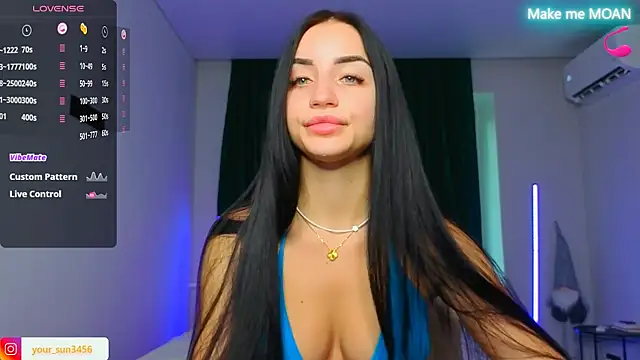 Snapshot of Kemi__Jordan chatting on 09.18.25 Kemi Jordan online show from 09.18.25