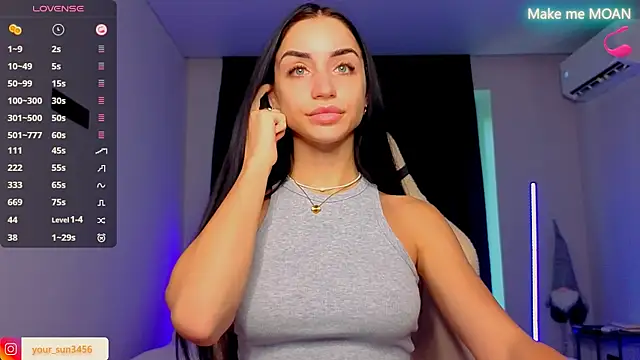 Snapshot of Kemi__Jordan chatting on 09.20.25 Kemi Jordan online show from 09.20.25