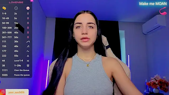 Snapshot of Kemi__Jordan chatting on 11.13.25 Kemi Jordan online show from 11.13.25