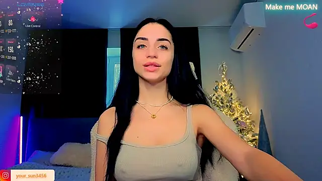 Snapshot of Kemi__Jordan chatting on 12.15.25 Kemi Jordan online show from 12.15.25