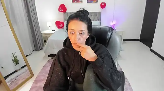 Kristen Garner online show from 02.17.25