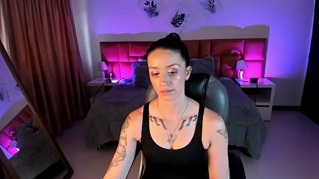 Kristen Garner online show from 10.16.25