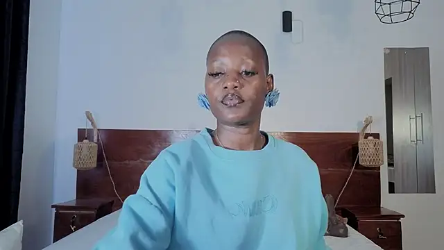 Snapshot of Elegant_Ebony chatting on 07.14.26 Elegant Ebony online show from 07.14.26