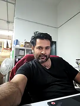 Snapshot of Sakhtlaundaz chatting on 01.03.25 Sakhtlaundaz online show from 01.03.25