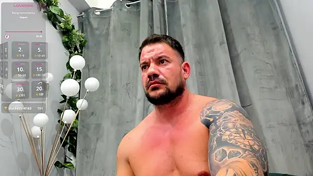 musclemonster31 online show from 02.15.25