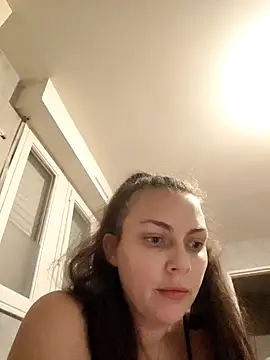 Snapshot of LEAsquirt91 chatting on 12.14.24 LEAsquirt91 online show from 12.14.24