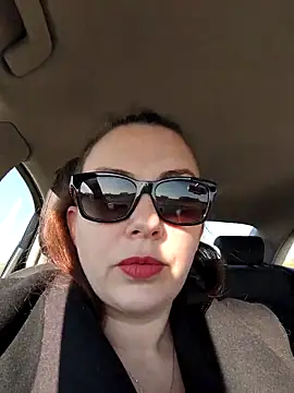 Snapshot of LEAsquirt91 chatting on 03.04.25 LEAsquirt91 online show from 03.04.25