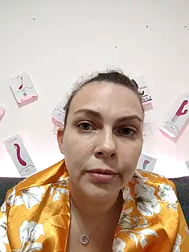 Snapshot of LEAsquirt91 chatting on 12.03.25 LEAsquirt91 online show from 12.03.25