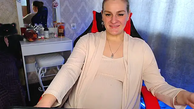 Snapshot of EndlessLustX chatting on 02.21.25 EndlessLustX online show from 02.21.25