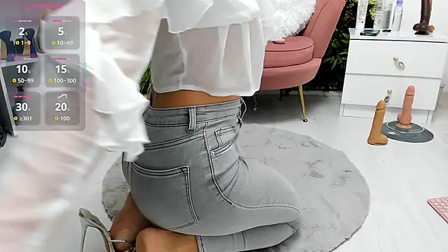 Snapshot of sweetcherry30 chatting on 10.17.25 sweetcherry30 online show from 10.17.25