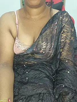 Snapshot of Malluivaniya chatting on 11.25.25 Malluivaniya online show from 11.25.25