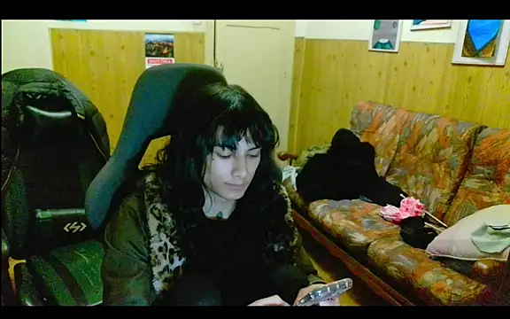 calliemaggotbone online show from 12.18.25