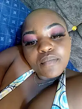 TerryAssqueen254 online show from 01.14.25