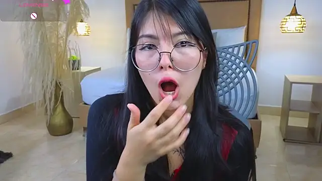 Snapshot of riley_sierra chatting on 02.10.25 riley sierra online show from 02.10.25