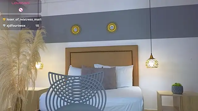 Snapshot of riley_sierra chatting on 02.13.25 riley sierra online show from 02.13.25