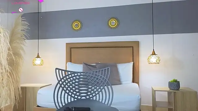 Snapshot of riley_sierra chatting on 03.19.25 riley sierra online show from 03.19.25