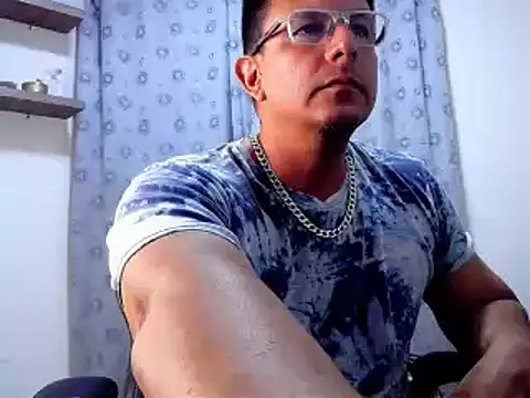 Snapshot of pedropicapi chatting on 02.17.25 pedropicapi online show from 02.17.25