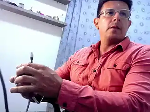 Snapshot of pedropicapi chatting on 02.23.25 pedropicapi online show from 02.23.25