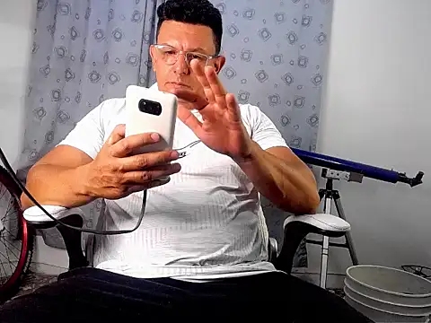 Snapshot of pedropicapi chatting on 09.11.25 pedropicapi online show from 09.11.25