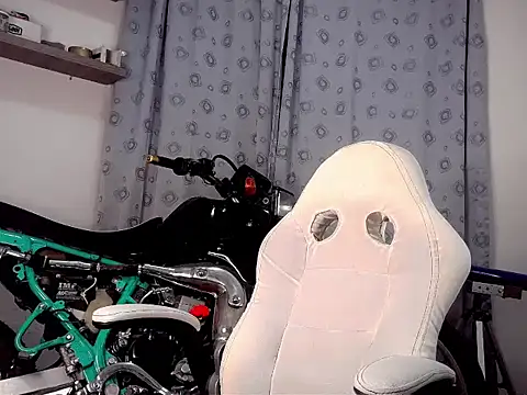 Snapshot of pedropicapi chatting on 10.09.25 pedropicapi online show from 10.09.25