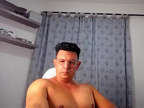 Snapshot of pedropicapi chatting on 11.12.25 pedropicapi online show from 11.12.25