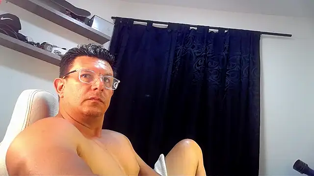 Snapshot of pedropicapi chatting on 04.24.26 pedropicapi online show from 04.24.26